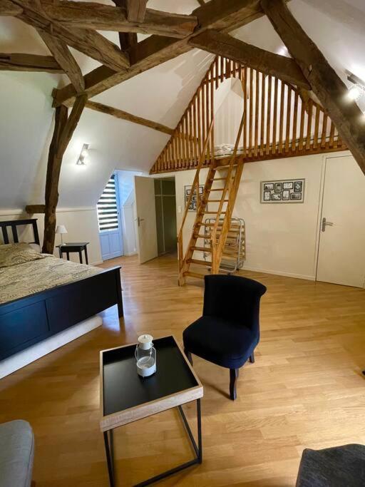 Maisons De Campagne. Vert. Hébergement de vacances Brigne